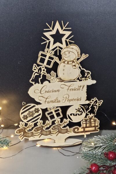 Decoratiune bradut din lemn Familia