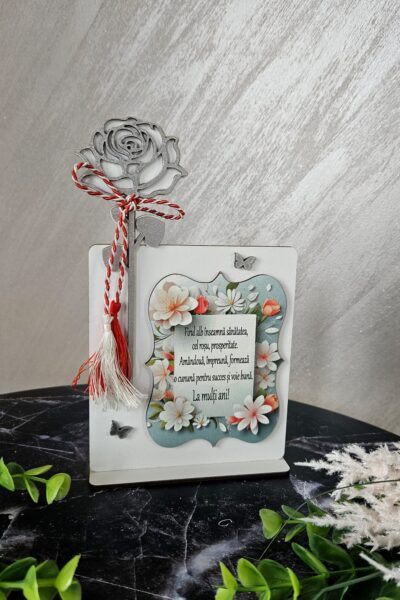 Martisor din lemn cu trandafir 12